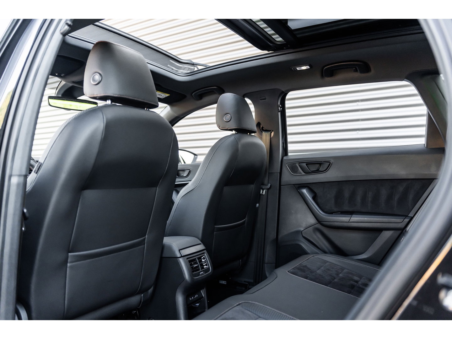 CUPRA Ateca 2.0 TSI 4DRIVE PANO BEATS TREKHAAK 360 CAMERA