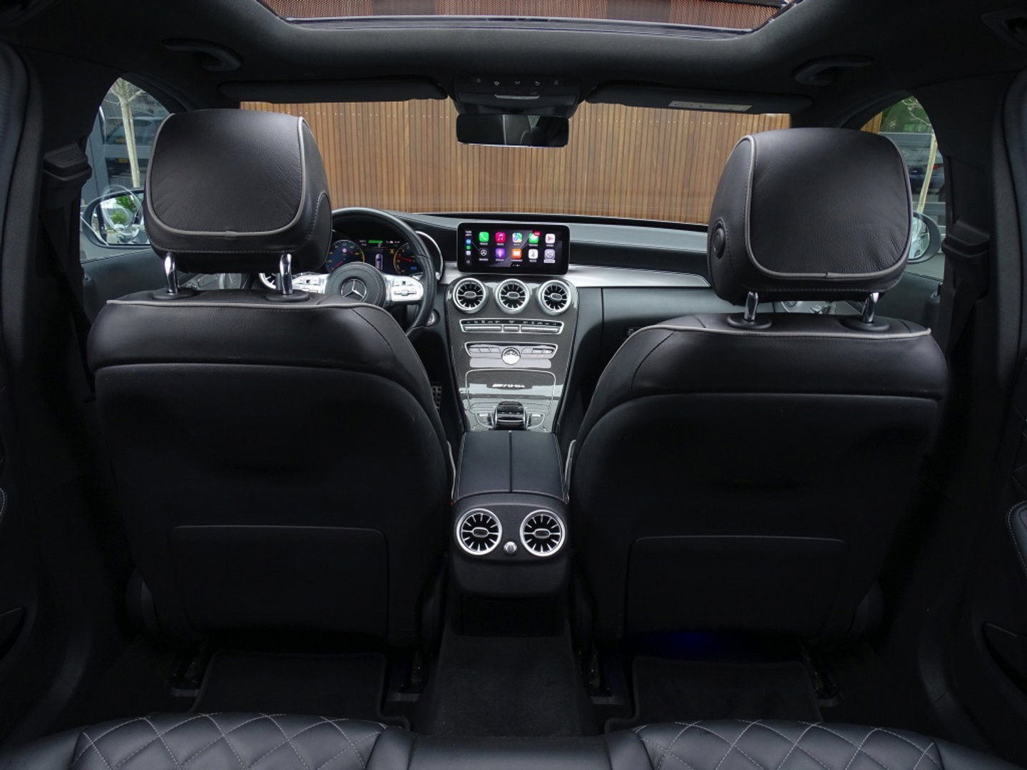 Mercedes-Benz C-Klasse 300e 320PK AMG / C63 Edit. / Burmester / Carbon / 360° / *NAP*