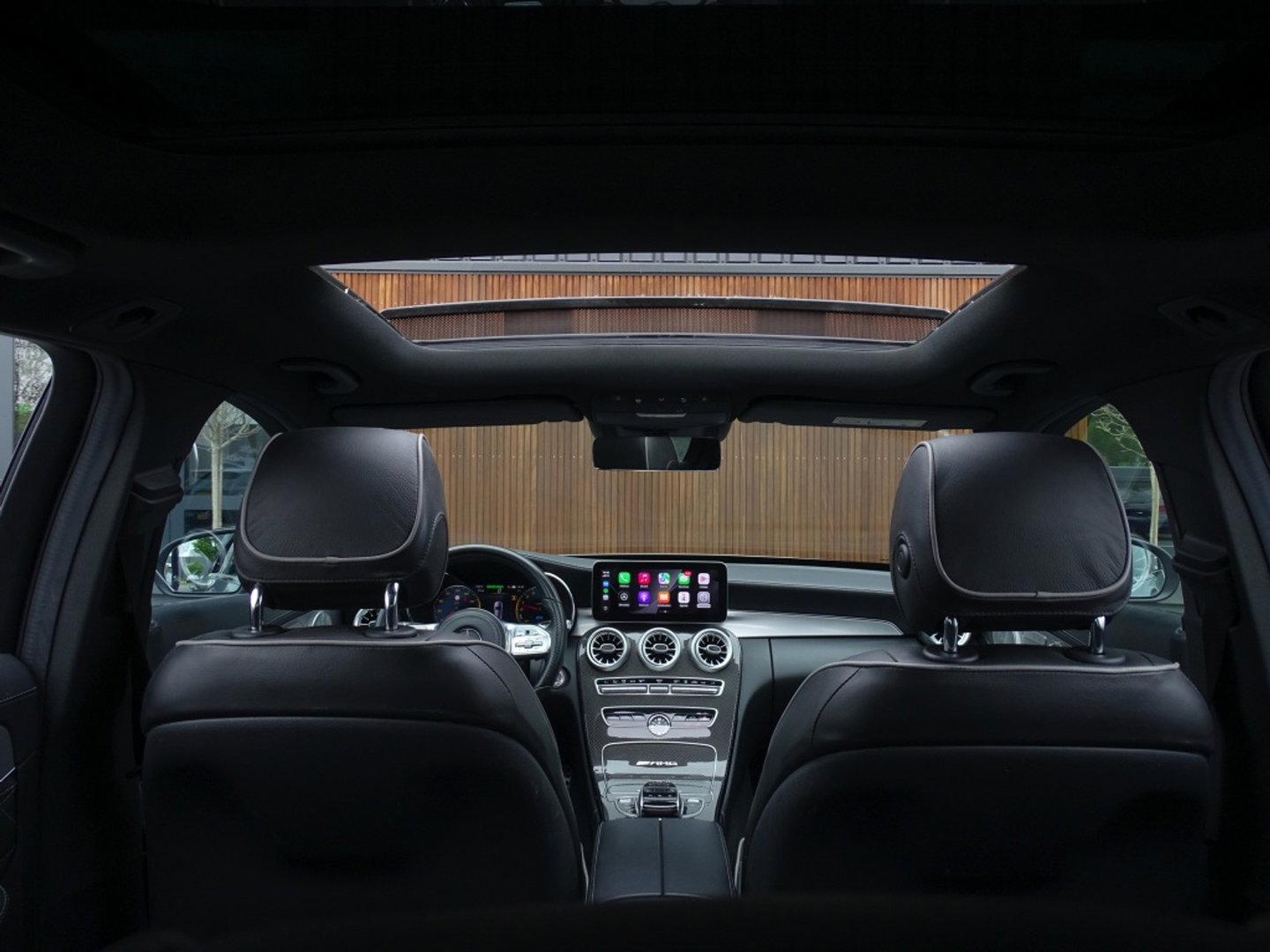 Mercedes-Benz C-Klasse 300e 320PK AMG / C63 Edit. / Burmester / Carbon / 360° / *NAP*