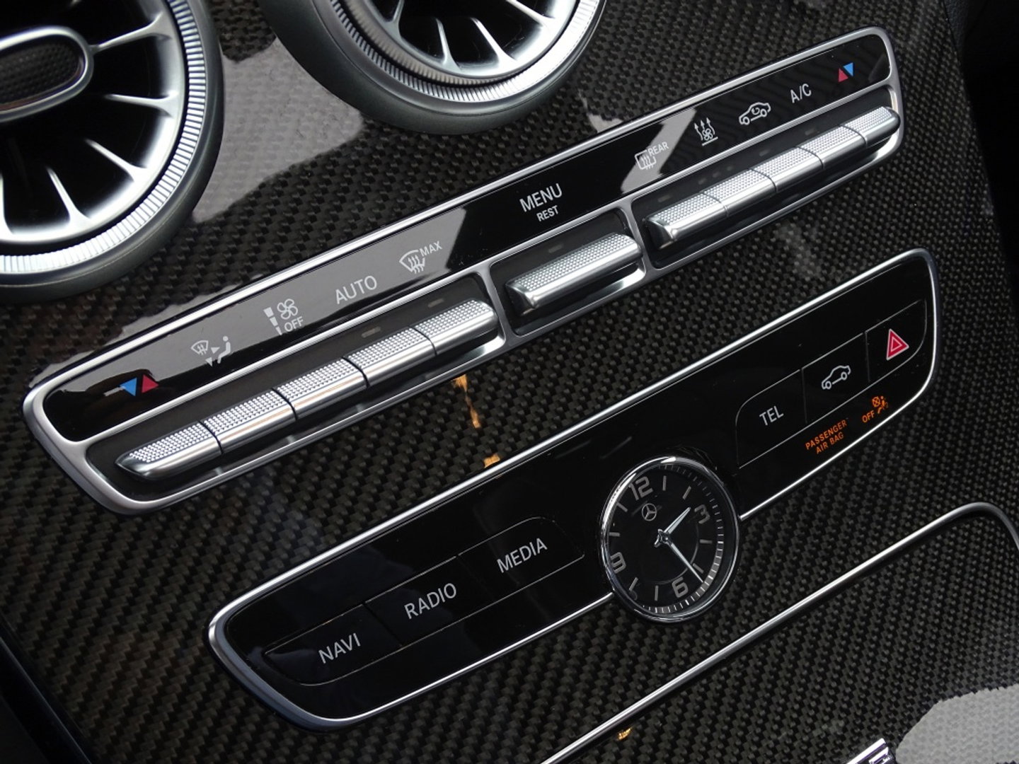 Mercedes-Benz C-Klasse 300e 320PK AMG / C63 Edit. / Burmester / Carbon / 360° / *NAP*