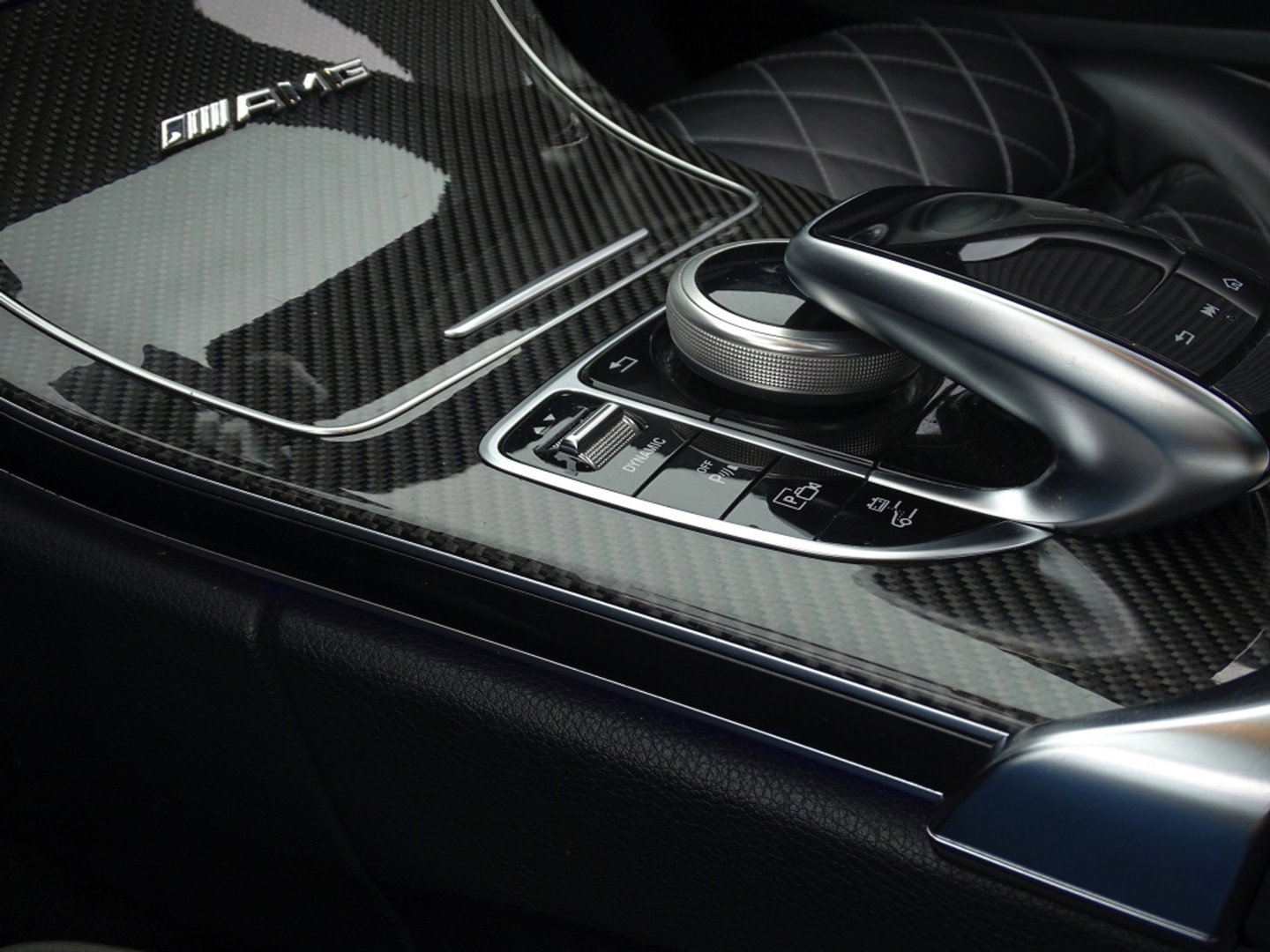 Mercedes-Benz C-Klasse 300e 320PK AMG / C63 Edit. / Burmester / Carbon / 360° / *NAP*