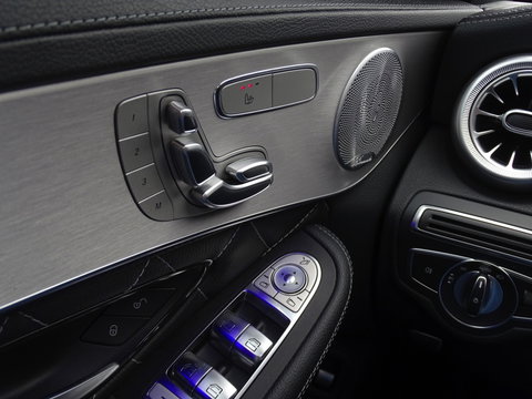 Mercedes-Benz C-Klasse 300e 320PK AMG / C63 Edit. / Burmester / Carbon / 360° / *NAP*
