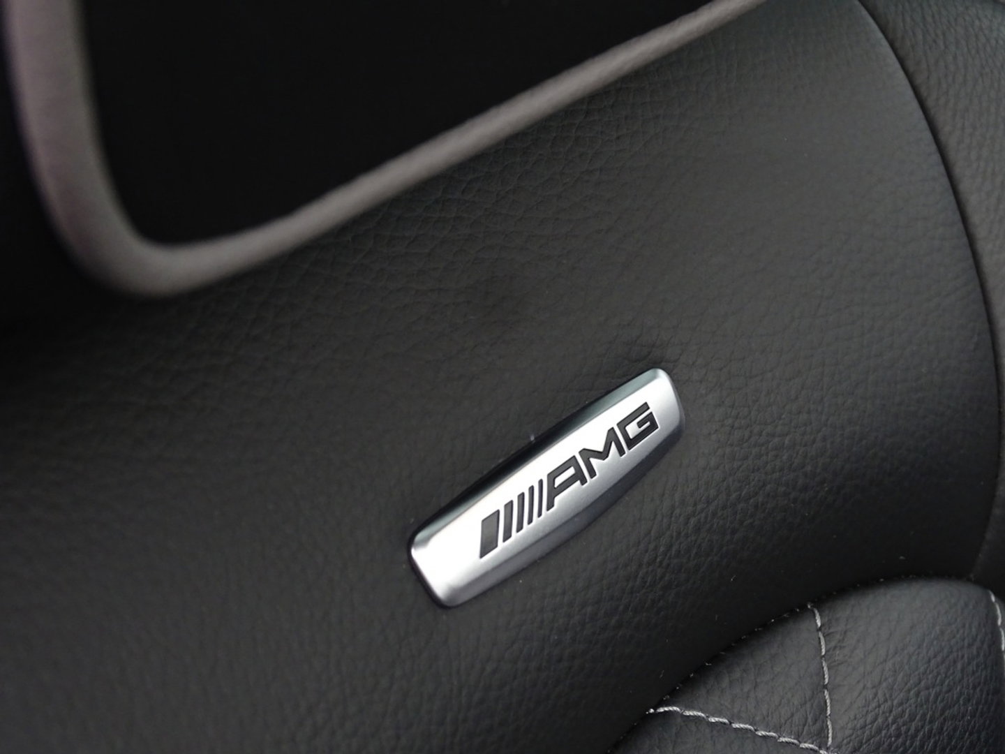 Mercedes-Benz C-Klasse 300e 320PK AMG / C63 Edit. / Burmester / Carbon / 360° / *NAP*