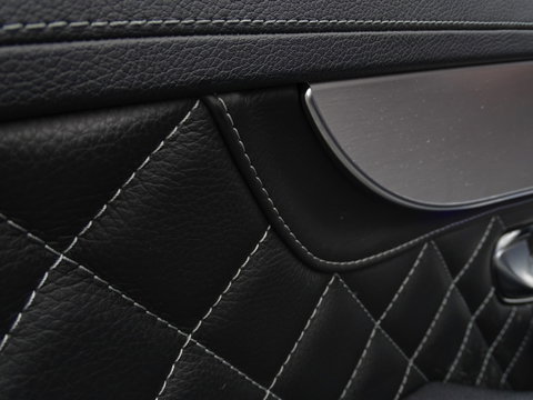 Mercedes-Benz C-Klasse 300e 320PK AMG / C63 Edit. / Burmester / Carbon / 360° / *NAP*