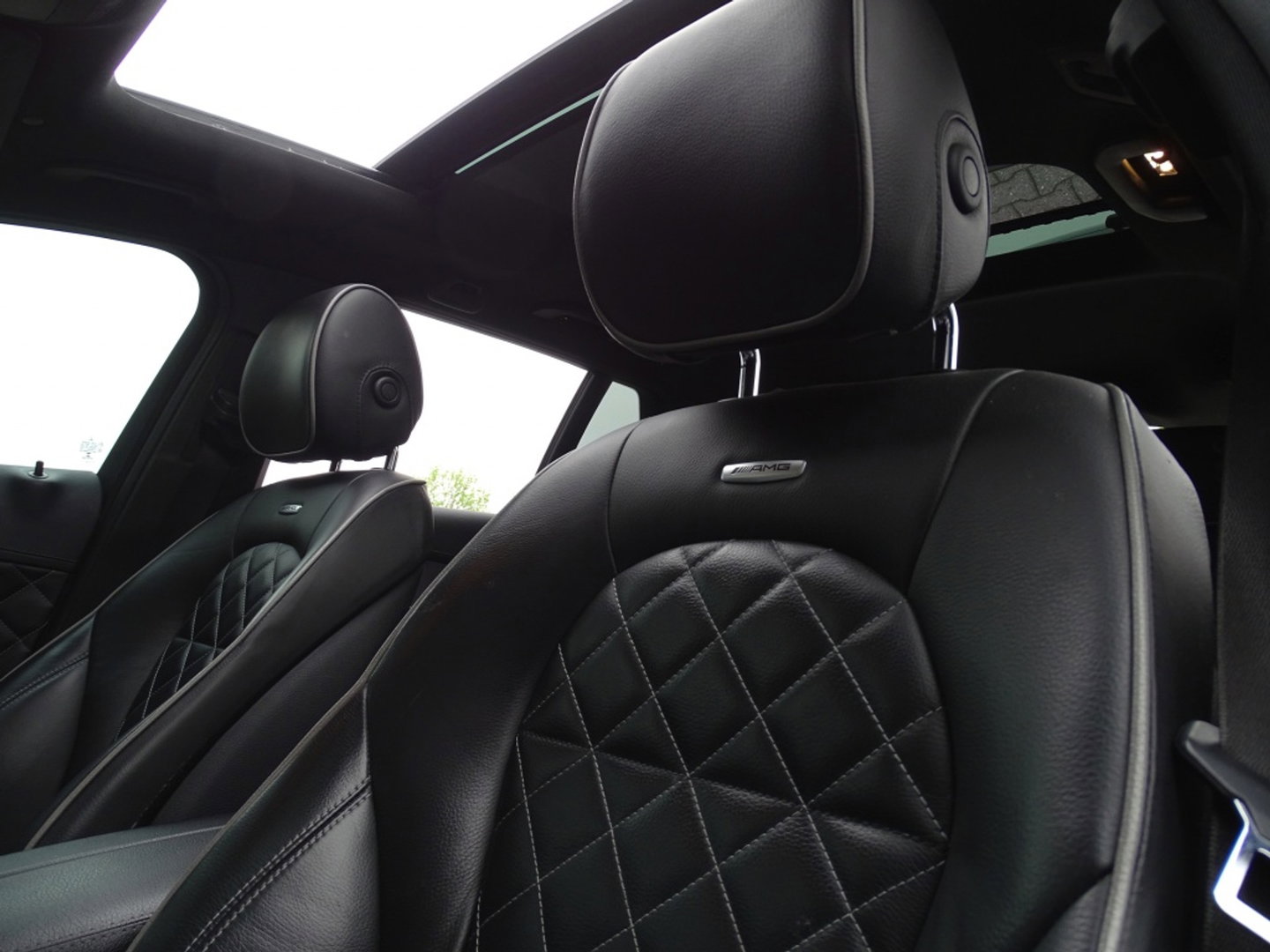 Mercedes-Benz C-Klasse 300e 320PK AMG / C63 Edit. / Burmester / Carbon / 360° / *NAP*