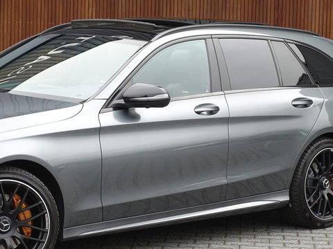 Mercedes-Benz C-Klasse 300e 320PK AMG / C63 Edit. / Burmester / Carbon / 360° / *NAP*