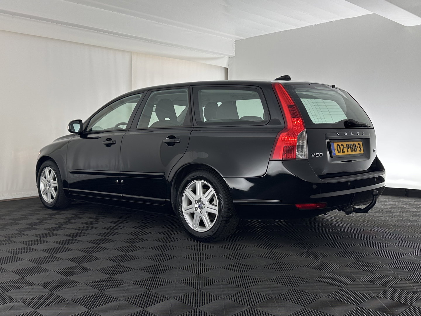 Volvo V50 1.6 D2 Sport *AIRCO | CRUISE | COMFORT-SEATS | 16''ALU | TOWBAR*