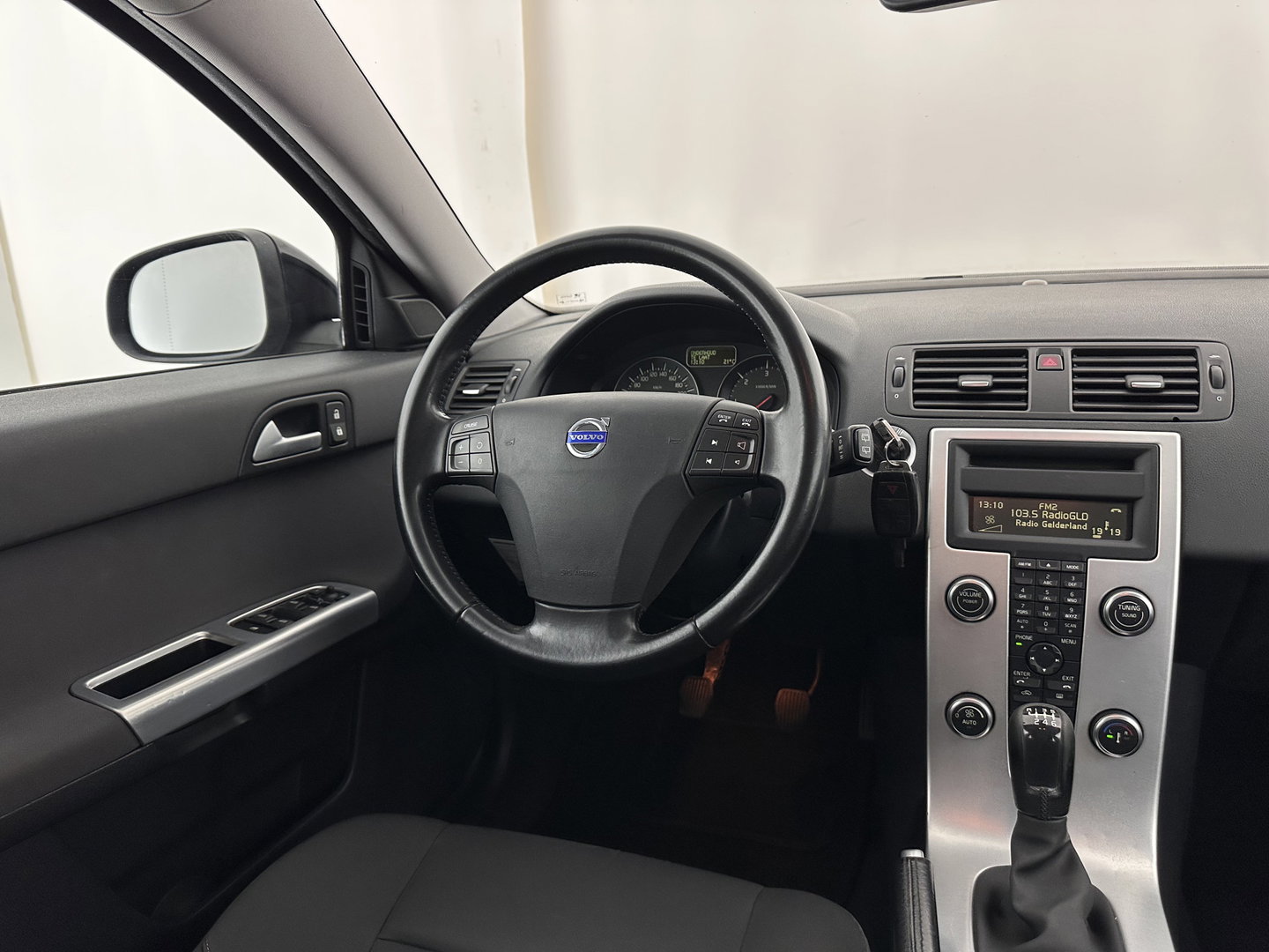 Volvo V50 1.6 D2 Sport *AIRCO | CRUISE | COMFORT-SEATS | 16''ALU | TOWBAR*