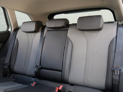 Škoda Enyaq iV 60 COMFORT PACK/ CLIMATE PACK/ PARKEER PACK/ 20INCH VELGEN/ SOH 94%