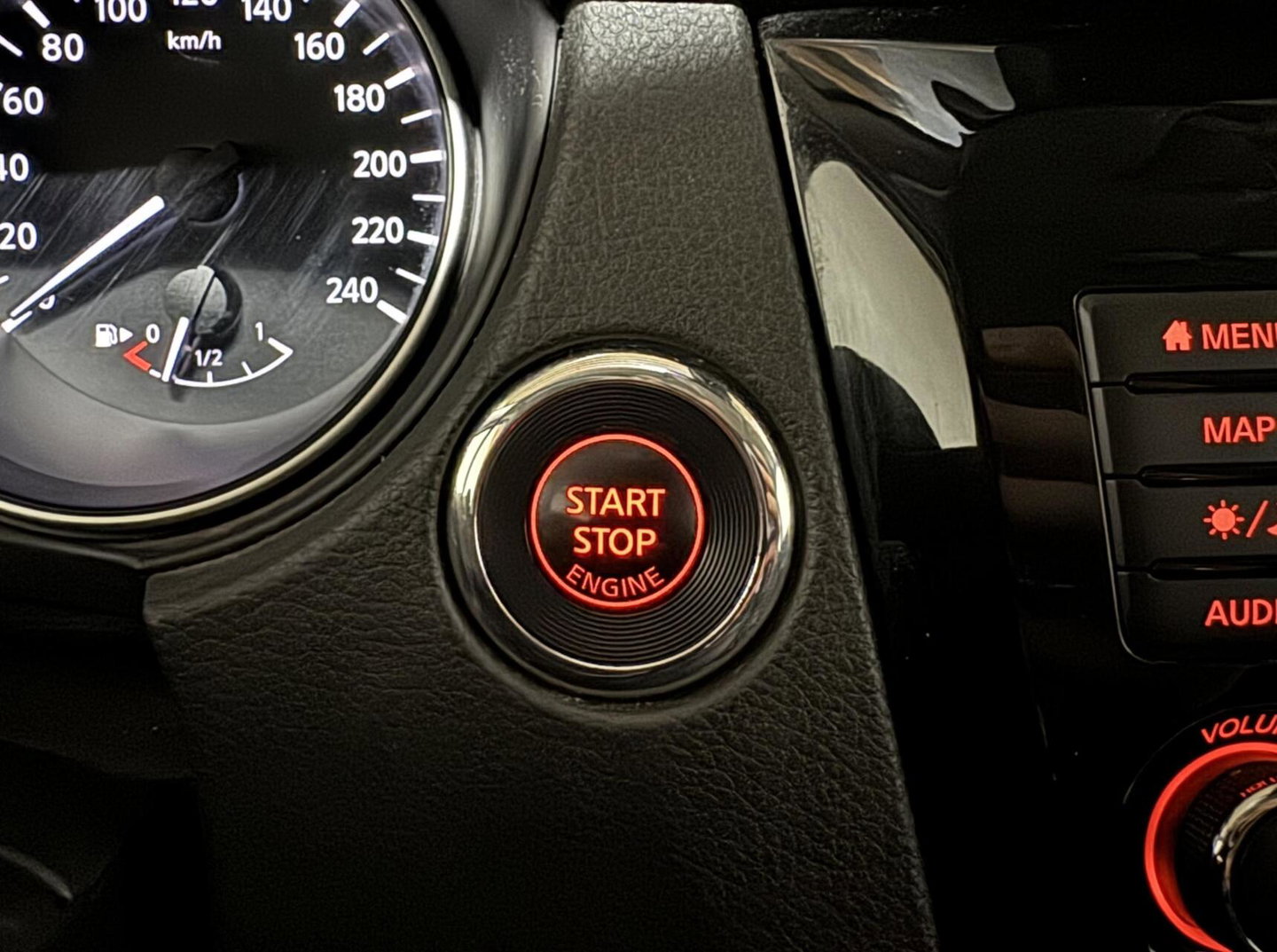 Nissan QASHQAI 1.3 DIG-T Tekna Pano Navi Cruise NAP