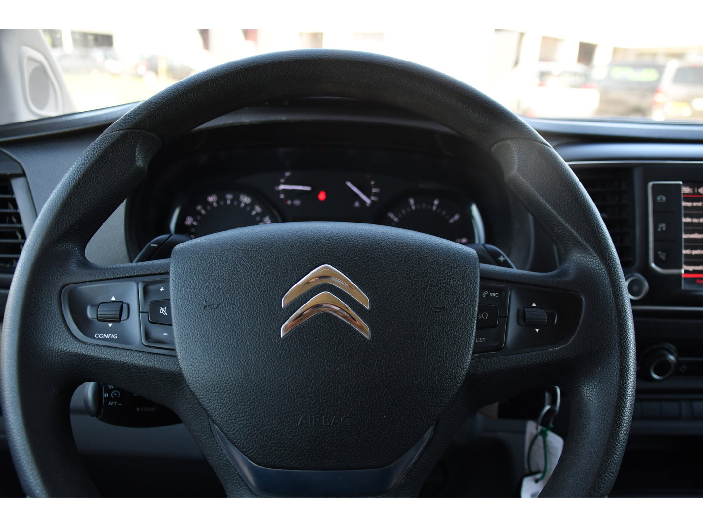 Citroën Jumpy 2.0 BlueHDI 120 L3 PB Edition Cruise, Carplay, Sensoren, 120pk, Automaat, Multimedia, Trekhaak, 6 zits, Uniek!