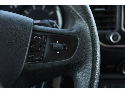 Citroën Jumpy 2.0 BlueHDI 120 L3 PB Edition Cruise, Carplay, Sensoren, 120pk, Automaat, Multimedia, Trekhaak, 6 zits, Uniek!