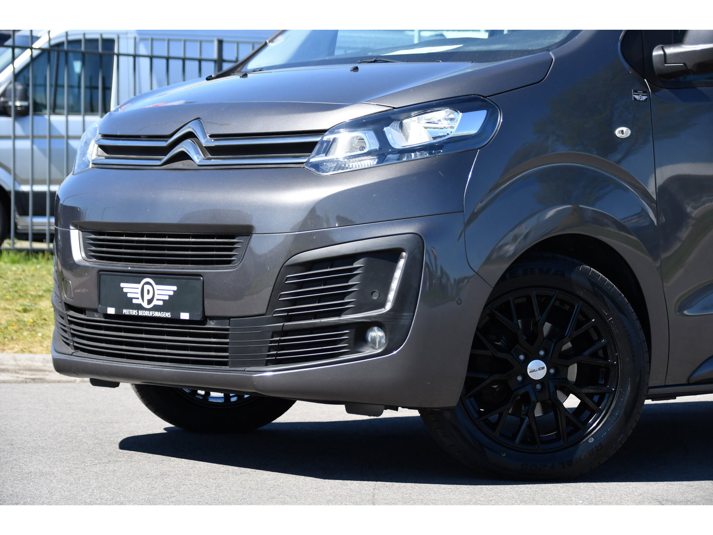 Citroën Jumpy 2.0 BlueHDI 120 L3 PB Edition Cruise, Carplay, Sensoren, 120pk, Automaat, Multimedia, Trekhaak, 6 zits, Uniek!