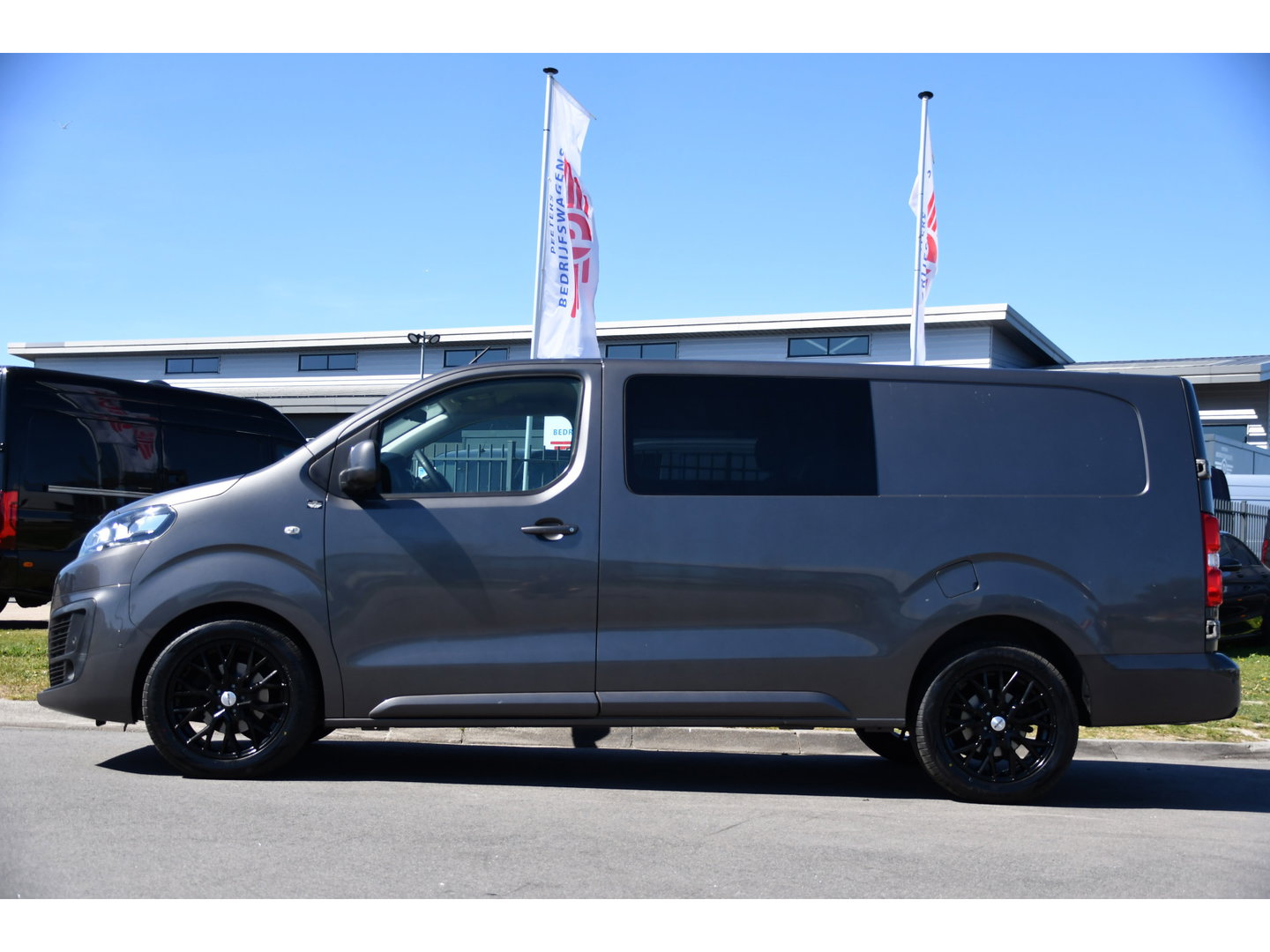 Citroën Jumpy 2.0 BlueHDI 120 L3 PB Edition Cruise, Carplay, Sensoren, 120pk, Automaat, Multimedia, Trekhaak, 6 zits, Uniek!