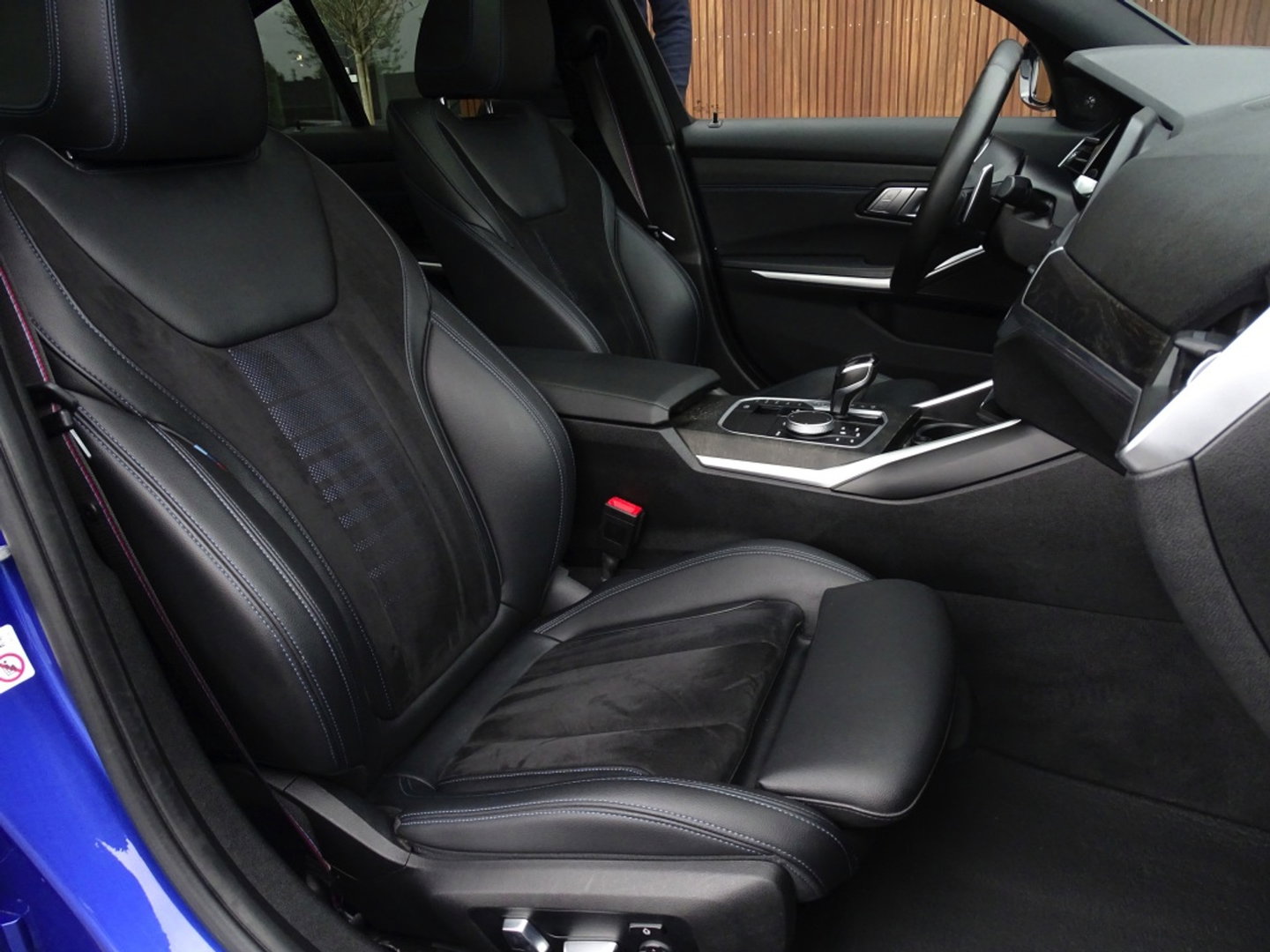 BMW 3-serie 330e 292PK High Executive / M-Sport Individual / 360°