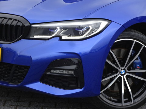 BMW 3-serie 330e 292PK High Executive / M-Sport Individual / 360°