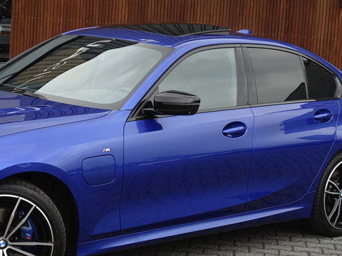 BMW 3-serie 330e 292PK High Executive / M-Sport Individual / 360°
