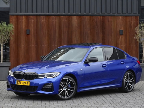 BMW 3-serie 330e 292PK High Executive / M-Sport Individual / 360°