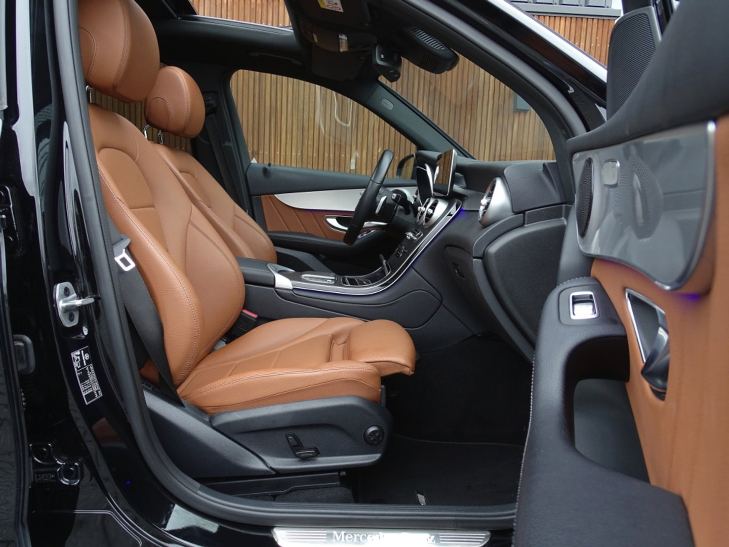 Mercedes-Benz GLC 300e 320PK 4-Matic / AMG / pano / 360° *NAP*