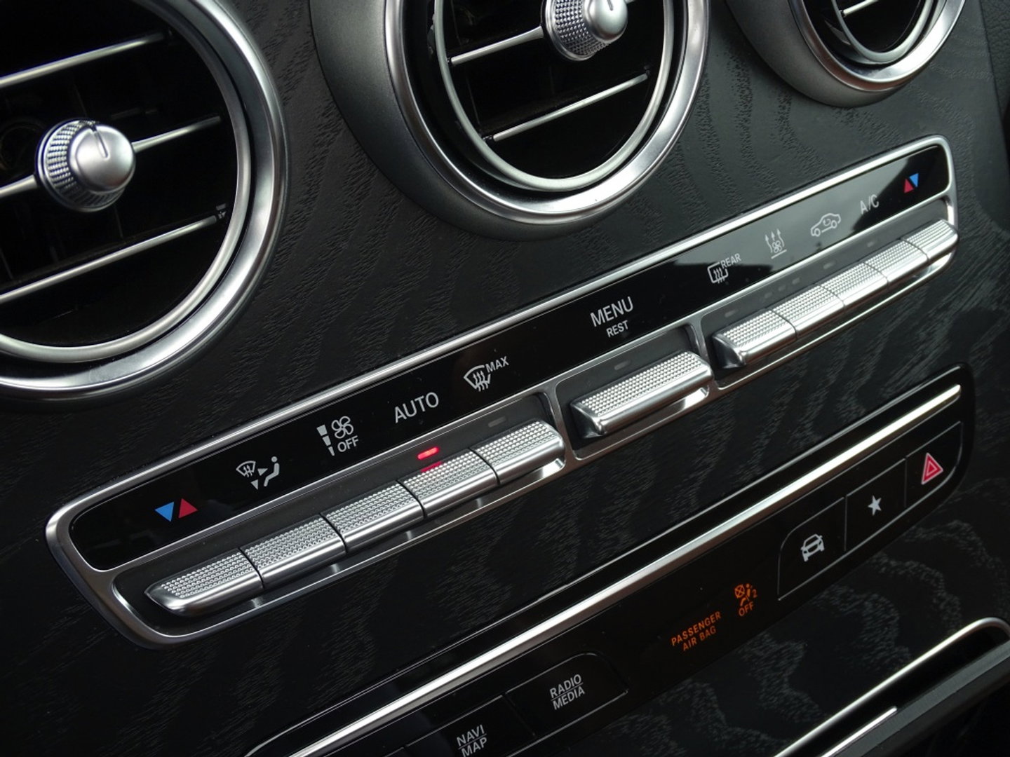 Mercedes-Benz GLC 300e 320PK 4-Matic / AMG / pano / 360° *NAP*