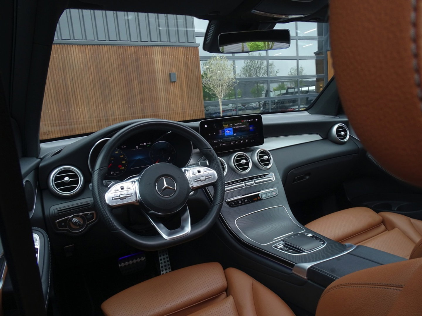 Mercedes-Benz GLC 300e 320PK 4-Matic / AMG / pano / 360° *NAP*