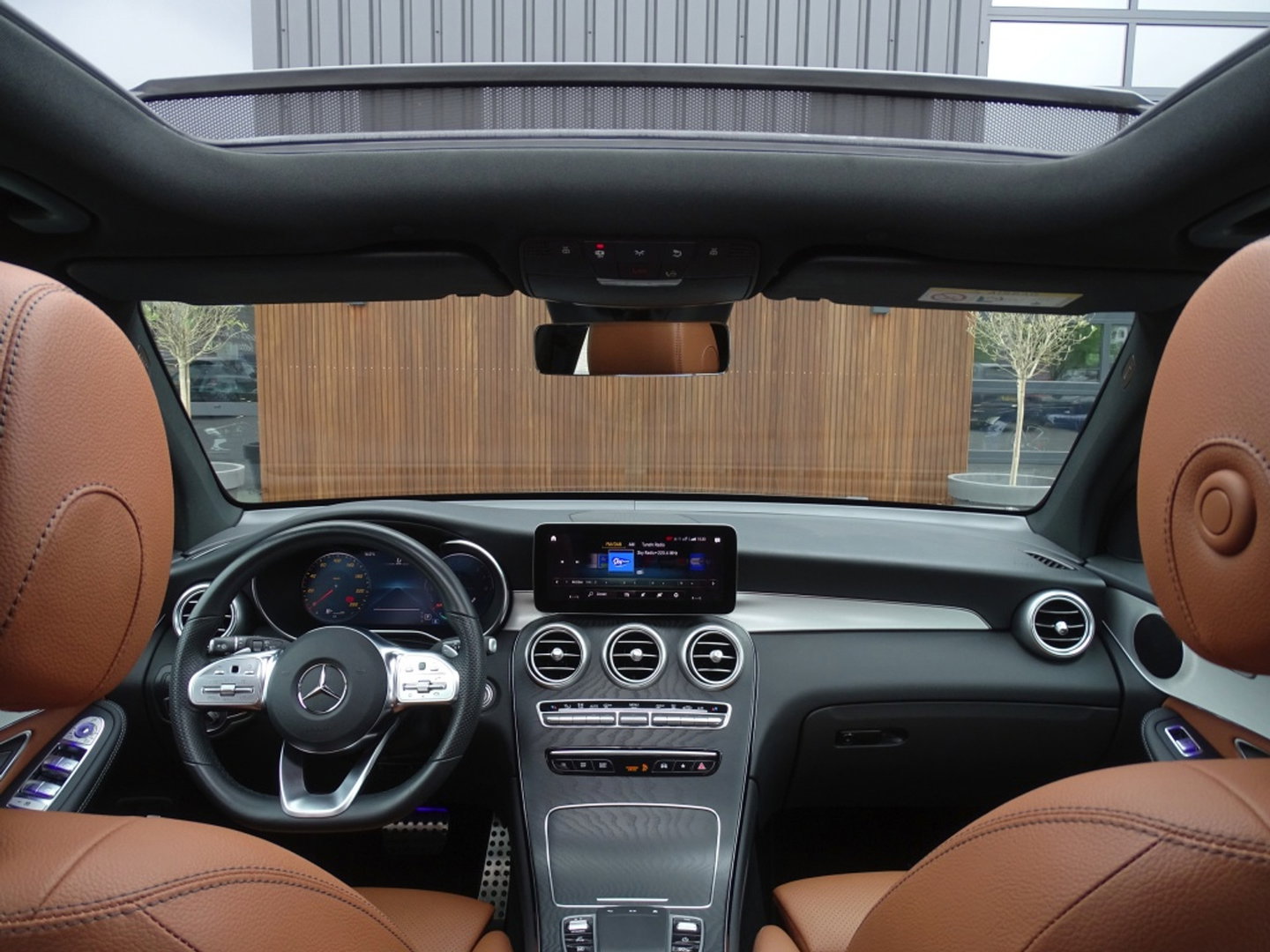 Mercedes-Benz GLC 300e 320PK 4-Matic / AMG / pano / 360° *NAP*