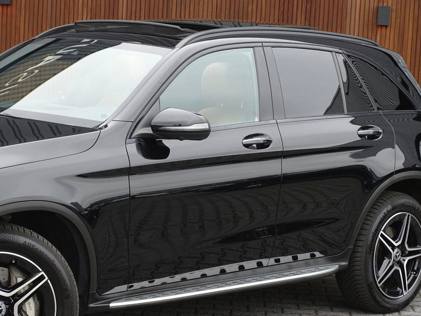 Mercedes-Benz GLC 300e 320PK 4-Matic / AMG / pano / 360° *NAP*
