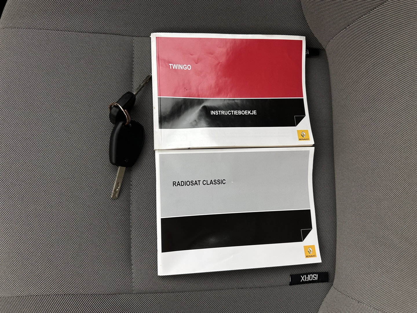 Renault Twingo 1.2-16V Collection *AIRCO | COMFORT-SEATS | PRIVACY-GLASS | 14''ALU*