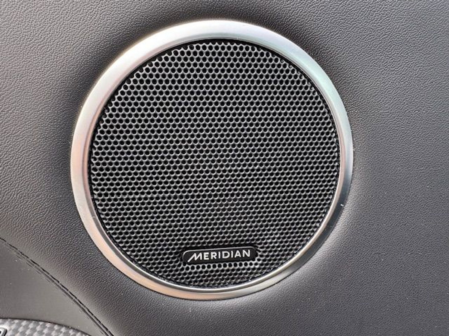 Land Rover Range Rover Sport 2.0 P400e HSE Dynamic SVO Mat Grey Airco/ECC,Leder,Navi,Pano Geheel dealeronderhouden