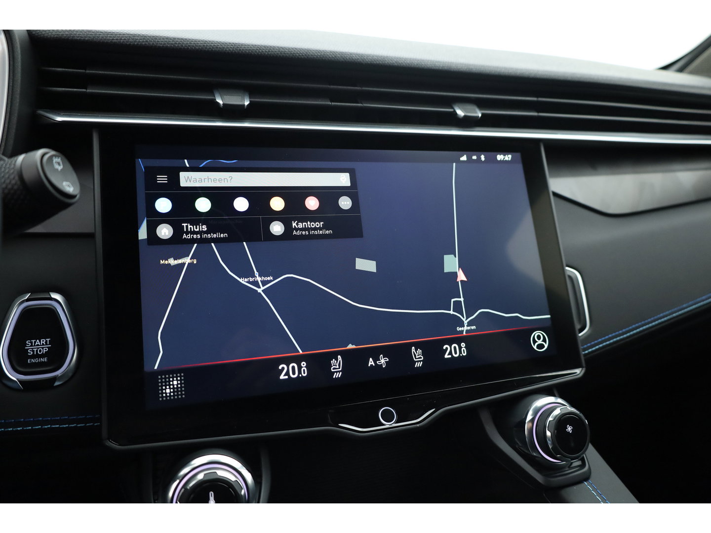 Lynk & Co 01 1.5 PHEV 261PK MY23 | Donkere hemel | S/K-panodak | 360*+ PDC | Adapt. Cruise | Memory | Stoelverw. | Elek. klep | LM 20" | Led | Nav+App.Connect