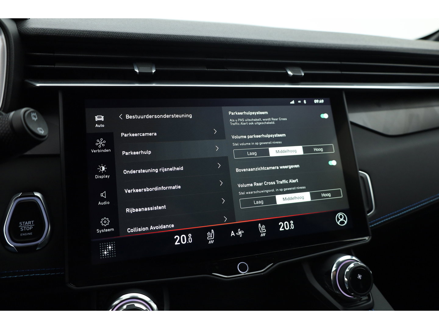 Lynk & Co 01 1.5 PHEV 261PK MY23 | Donkere hemel | S/K-panodak | 360*+ PDC | Adapt. Cruise | Memory | Stoelverw. | Elek. klep | LM 20" | Led | Nav+App.Connect