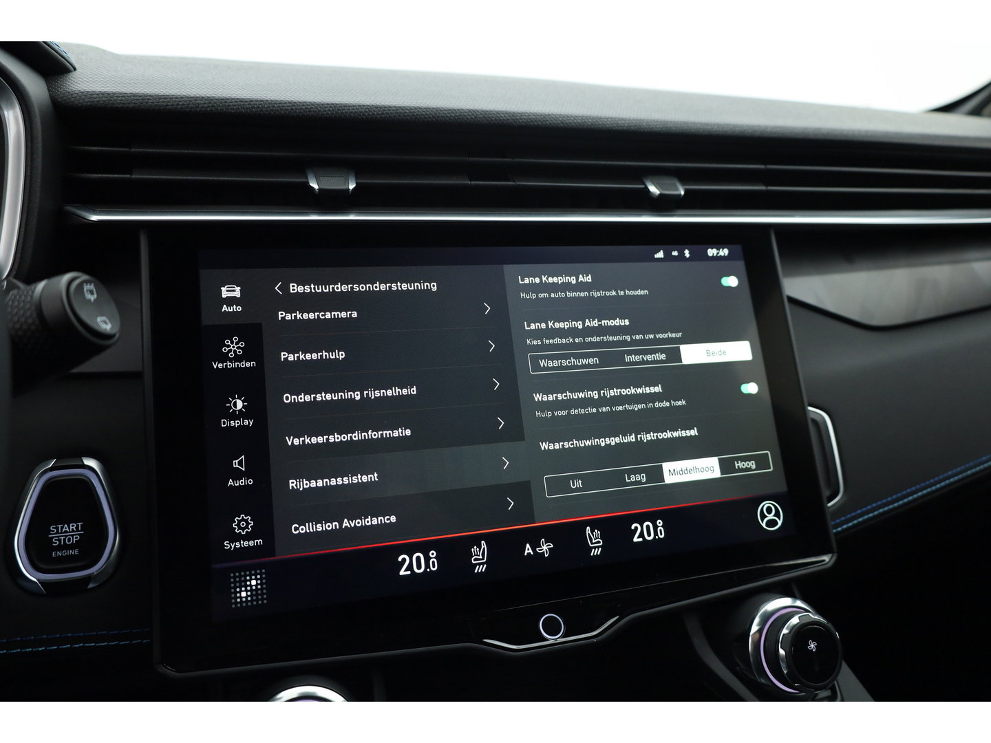 Lynk & Co 01 1.5 PHEV 261PK MY23 | Donkere hemel | S/K-panodak | 360*+ PDC | Adapt. Cruise | Memory | Stoelverw. | Elek. klep | LM 20" | Led | Nav+App.Connect