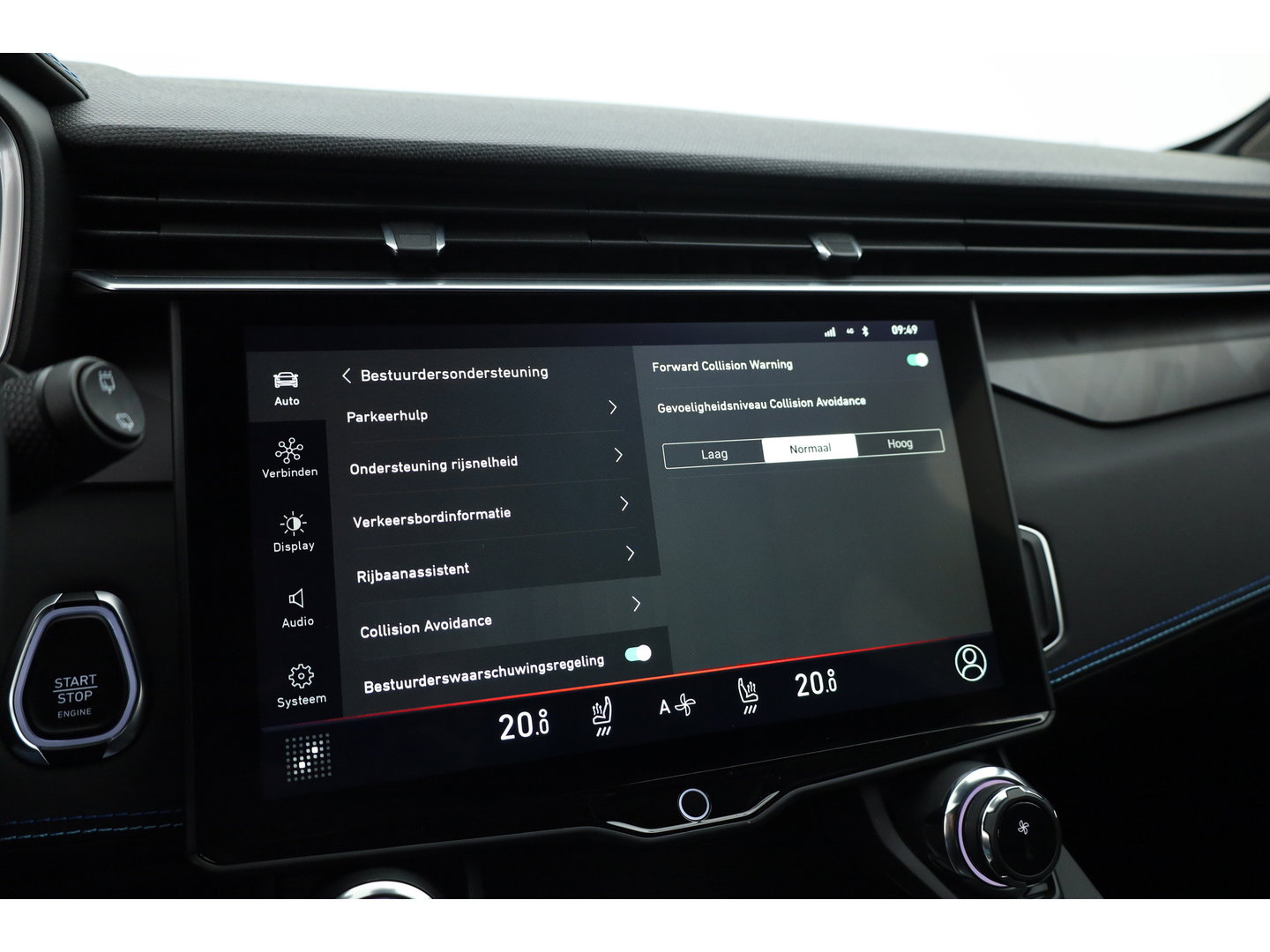 Lynk & Co 01 1.5 PHEV 261PK MY23 | Donkere hemel | S/K-panodak | 360*+ PDC | Adapt. Cruise | Memory | Stoelverw. | Elek. klep | LM 20" | Led | Nav+App.Connect