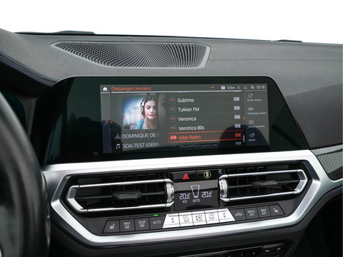 BMW 4 Serie Cabrio 420i M-Sportpack High Executive (INCL-BTW) *LEATHER | FULL-LED | MEMORY-PACK | BLINDSPOT | DIGI-COCKPIT | HIFI-SOUND | SHIFTPADDLES | CAMERA | DAB | NAVI-FULLMAP | TOWBAR | 19''ALU*