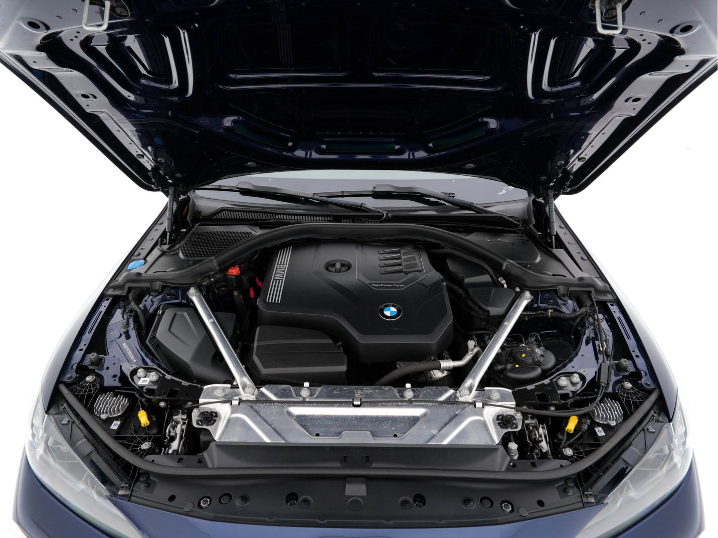 BMW 4 Serie Cabrio 420i M-Sportpack High Executive (INCL-BTW) *LEATHER | FULL-LED | MEMORY-PACK | BLINDSPOT | DIGI-COCKPIT | HIFI-SOUND | SHIFTPADDLES | CAMERA | DAB | NAVI-FULLMAP | TOWBAR | 19''ALU*