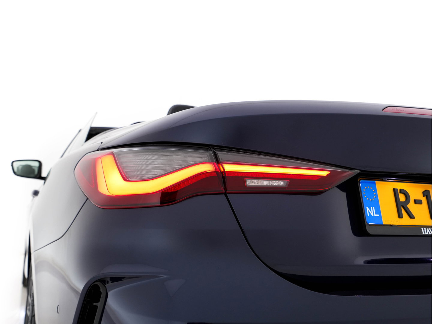 BMW 4 Serie Cabrio 420i M-Sportpack High Executive (INCL-BTW) *LEATHER | FULL-LED | MEMORY-PACK | BLINDSPOT | DIGI-COCKPIT | HIFI-SOUND | SHIFTPADDLES | CAMERA | DAB | NAVI-FULLMAP | TOWBAR | 19''ALU*