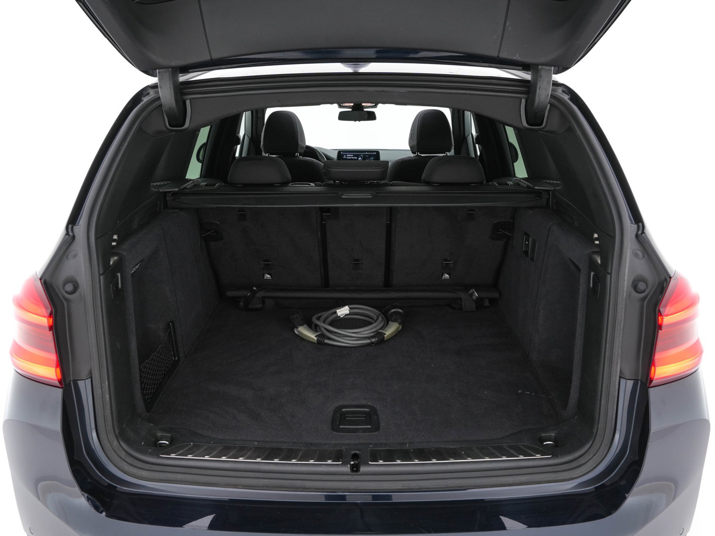 BMW iX3 Executive 80 kWh [ 3-Fase ] {SOH-98%} (INCL-BTW) Aut. *PANO | HEAD-UP | LEATHER | ADAPTIVE-CRUISE | FULL-LED | BLIND-SPOT | MEMORY-PACK | DIGI-COCKPIT | HEATED-COMFORTSEATS | KEYLESS | TOP-VIEW | DAB+ | TOWBAR | 19''ALU*