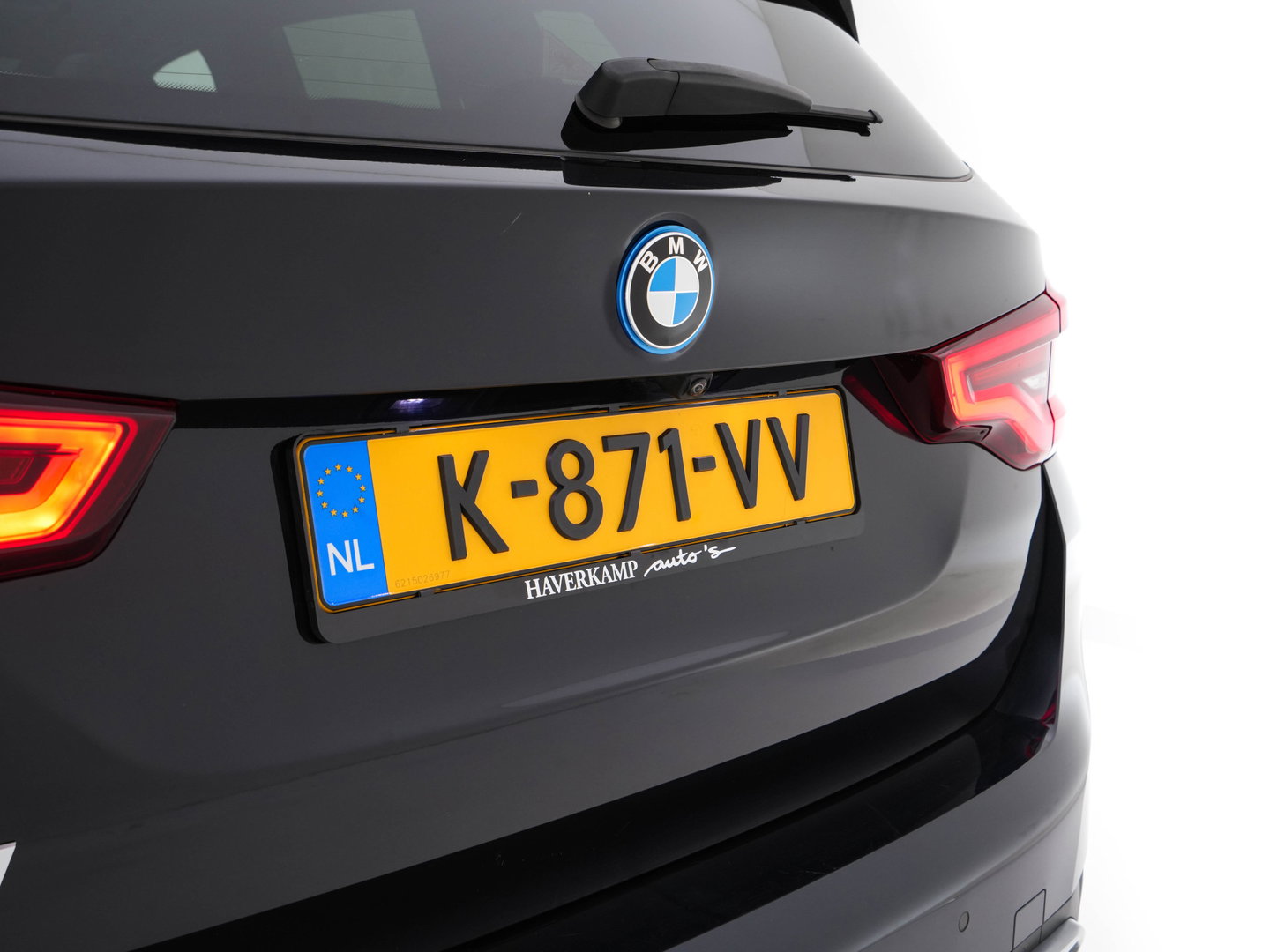 BMW iX3 Executive 80 kWh [ 3-Fase ] {SOH-98%} (INCL-BTW) Aut. *PANO | HEAD-UP | LEATHER | ADAPTIVE-CRUISE | FULL-LED | BLIND-SPOT | MEMORY-PACK | DIGI-COCKPIT | HEATED-COMFORTSEATS | KEYLESS | TOP-VIEW | DAB+ | TOWBAR | 19''ALU*