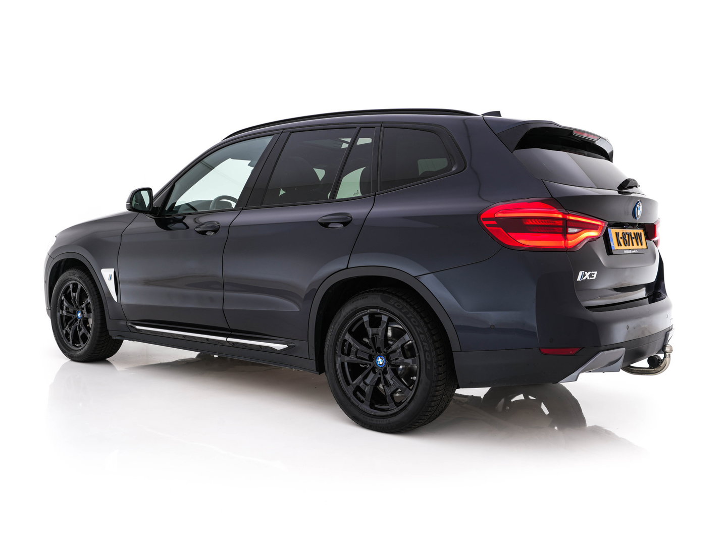 BMW iX3 Executive 80 kWh [ 3-Fase ] {SOH-98%} (INCL-BTW) Aut. *PANO | HEAD-UP | LEATHER | ADAPTIVE-CRUISE | FULL-LED | BLIND-SPOT | MEMORY-PACK | DIGI-COCKPIT | HEATED-COMFORTSEATS | KEYLESS | TOP-VIEW | DAB+ | TOWBAR | 19''ALU*