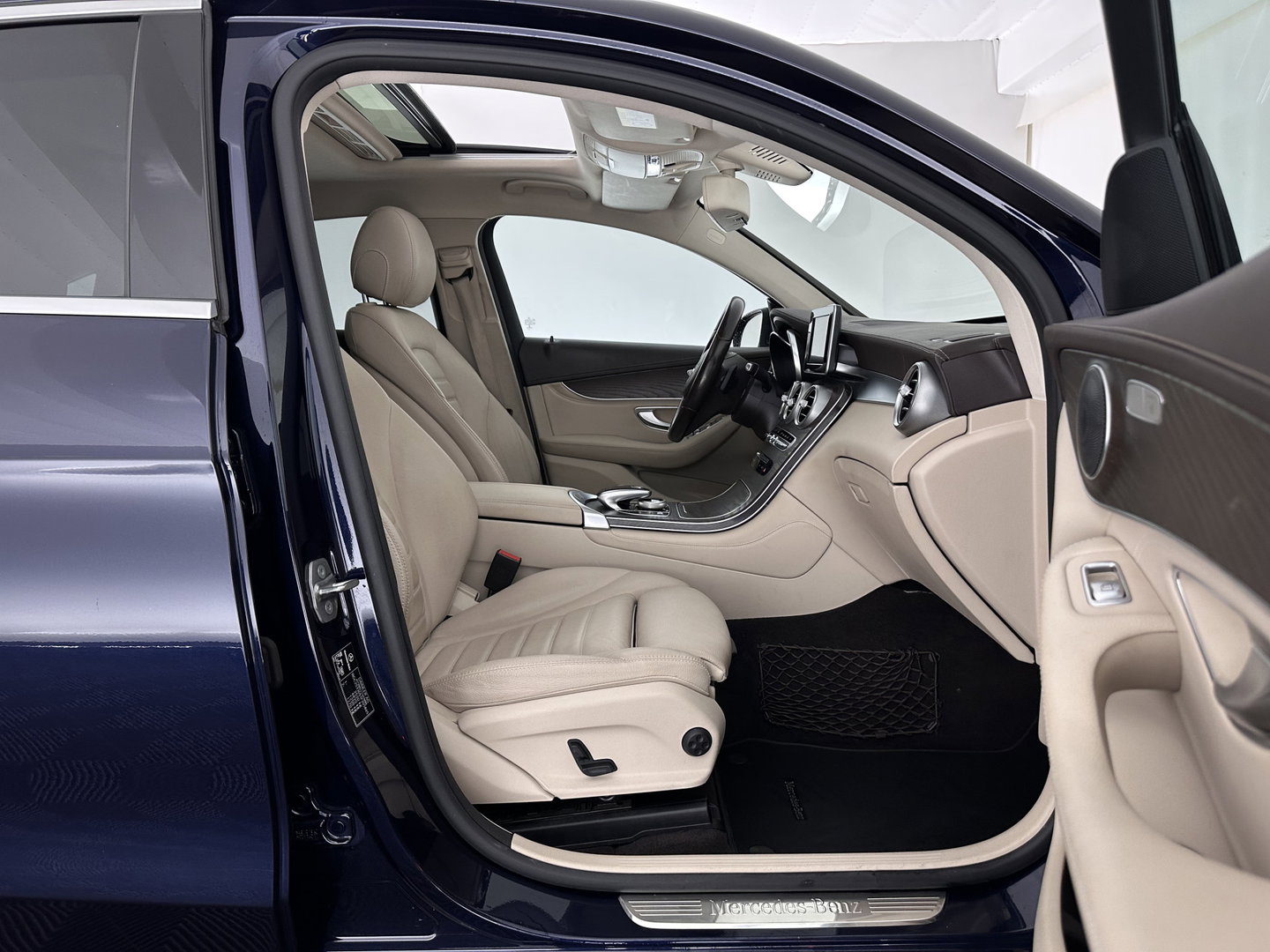 Mercedes-Benz GLC Coupé 220 d 4MATIC Ambition (INCL.BTW) *PANO | LEATHER | FULL-LED | HEATED-SPORTSEATS | CAMERA | NAVI-FULLMAP | PRIVACY-GLASS | ECC | PDC | CRUISE | TOWBAR | 18''ALU*