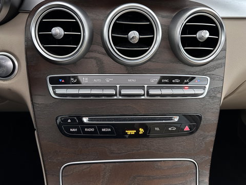 Mercedes-Benz GLC Coupé 220 d 4MATIC Ambition (INCL.BTW) *PANO | LEATHER | FULL-LED | HEATED-SPORTSEATS | CAMERA | NAVI-FULLMAP | PRIVACY-GLASS | ECC | PDC | CRUISE | TOWBAR | 18''ALU*