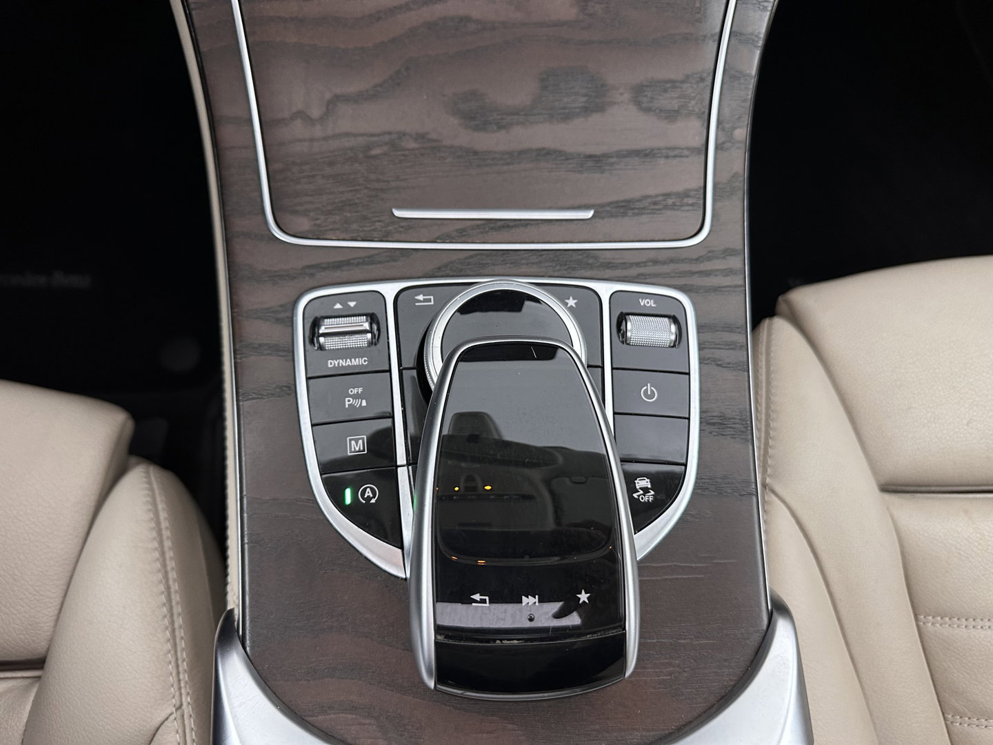 Mercedes-Benz GLC Coupé 220 d 4MATIC Ambition (INCL.BTW) *PANO | LEATHER | FULL-LED | HEATED-SPORTSEATS | CAMERA | NAVI-FULLMAP | PRIVACY-GLASS | ECC | PDC | CRUISE | TOWBAR | 18''ALU*