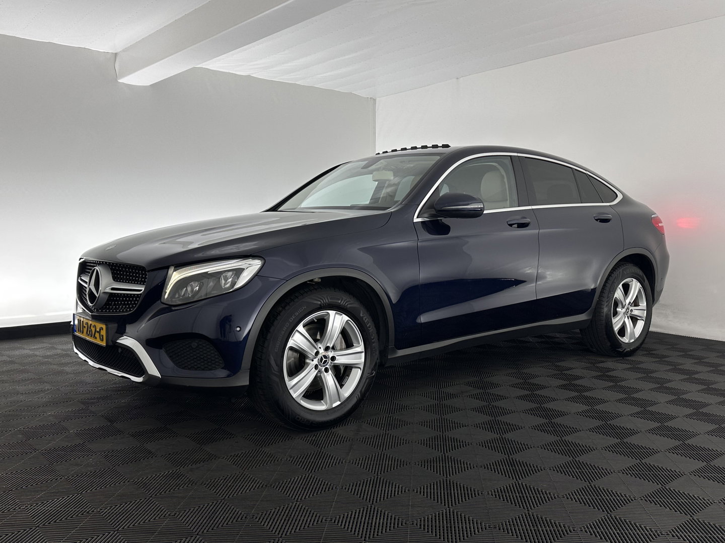Mercedes-Benz GLC Coupé 220 d 4MATIC Ambition (INCL.BTW) *PANO | LEATHER | FULL-LED | HEATED-SPORTSEATS | CAMERA | NAVI-FULLMAP | PRIVACY-GLASS | ECC | PDC | CRUISE | TOWBAR | 18''ALU*