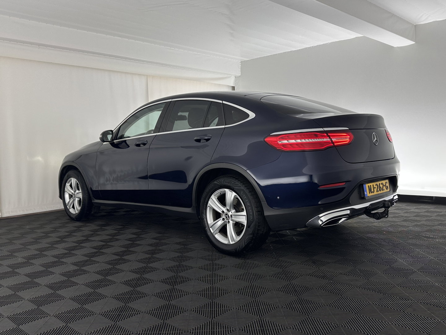 Mercedes-Benz GLC Coupé 220 d 4MATIC Ambition (INCL.BTW) *PANO | LEATHER | FULL-LED | HEATED-SPORTSEATS | CAMERA | NAVI-FULLMAP | PRIVACY-GLASS | ECC | PDC | CRUISE | TOWBAR | 18''ALU*