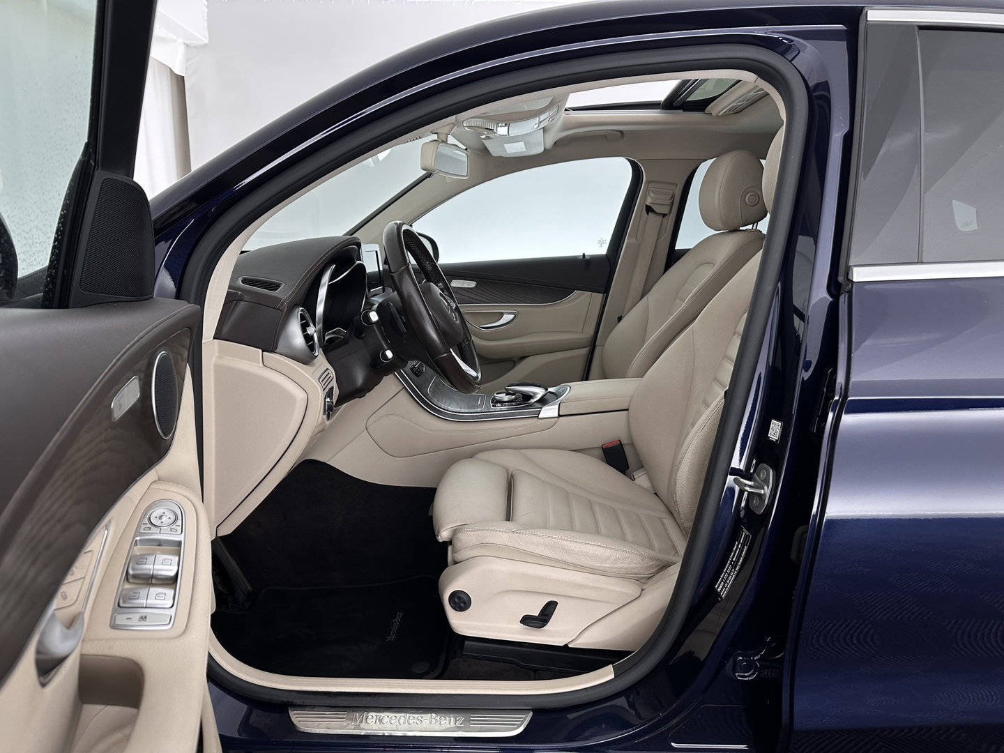 Mercedes-Benz GLC Coupé 220 d 4MATIC Ambition (INCL.BTW) *PANO | LEATHER | FULL-LED | HEATED-SPORTSEATS | CAMERA | NAVI-FULLMAP | PRIVACY-GLASS | ECC | PDC | CRUISE | TOWBAR | 18''ALU*