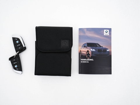 BMW iX3 Executive 80 kWh [ 3-Fase ] {SOH-98%} (INCL-BTW) Aut. *PANO | HEAD-UP | LEATHER | ADAPTIVE-CRUISE | FULL-LED | BLIND-SPOT | MEMORY-PACK | DIGI-COCKPIT | HEATED-COMFORTSEATS | KEYLESS | TOP-VIEW | DAB+ | TOWBAR | 19''ALU*