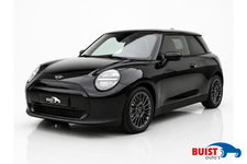 MINI 3-Deurs - Mini Cooper E Essential XS 40.7 kWh NIEUWE AUTO! CAMERA HUD 17"