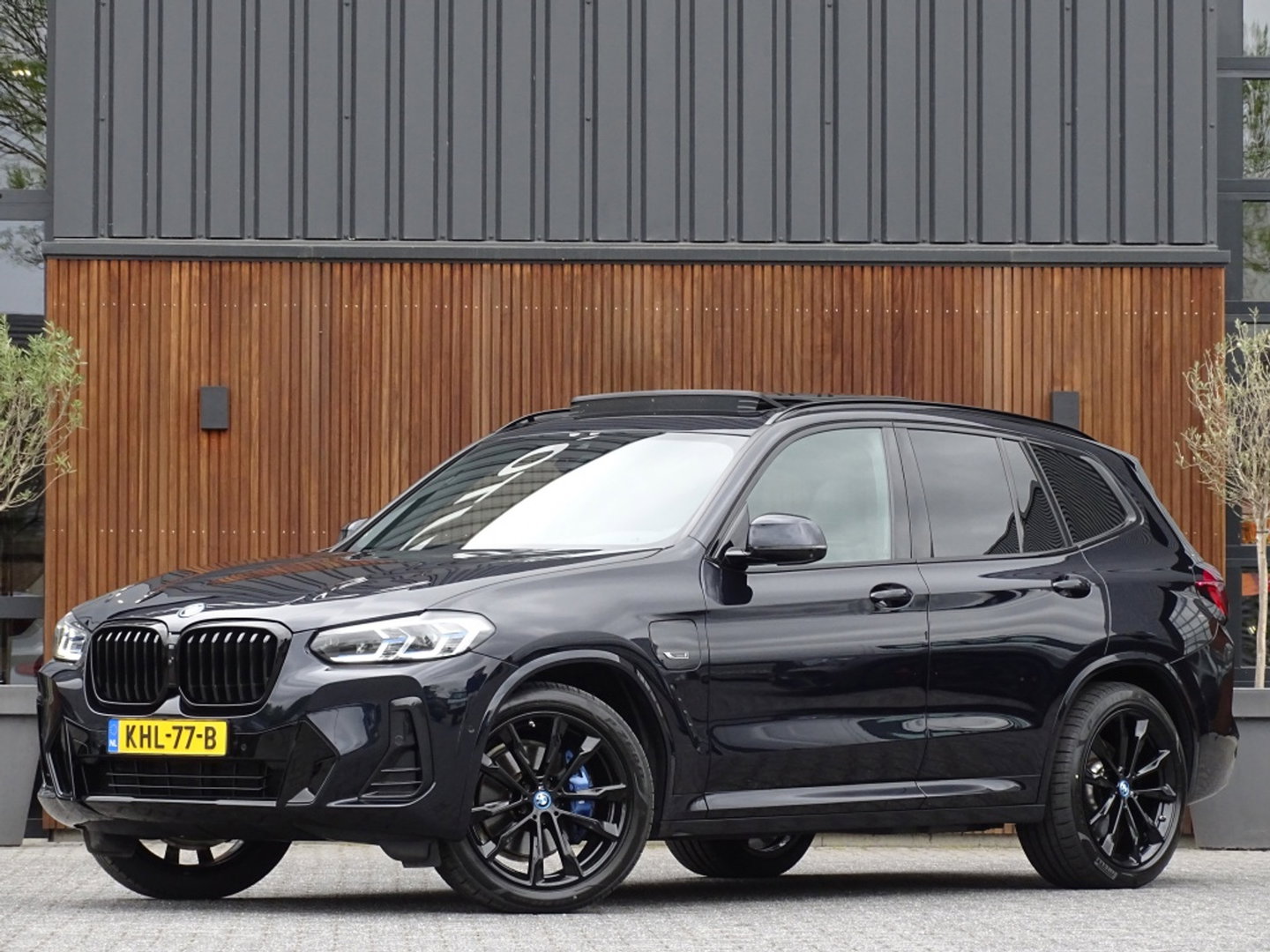BMW X3 30e 292PK X-Drive M-Sport / Laser / pano / 360°