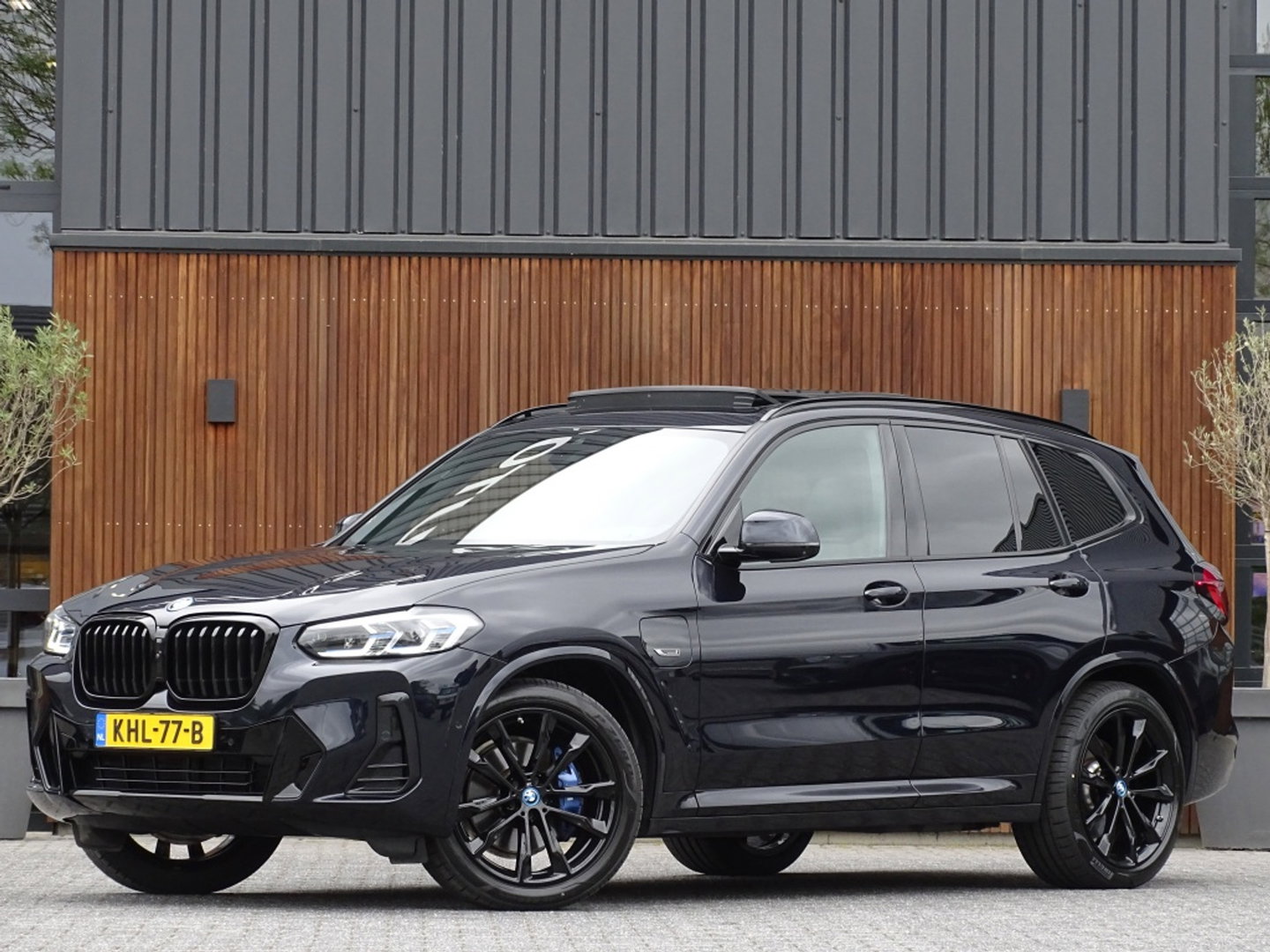 BMW X3 30e 292PK X-Drive M-Sport / Laser / pano / 360°