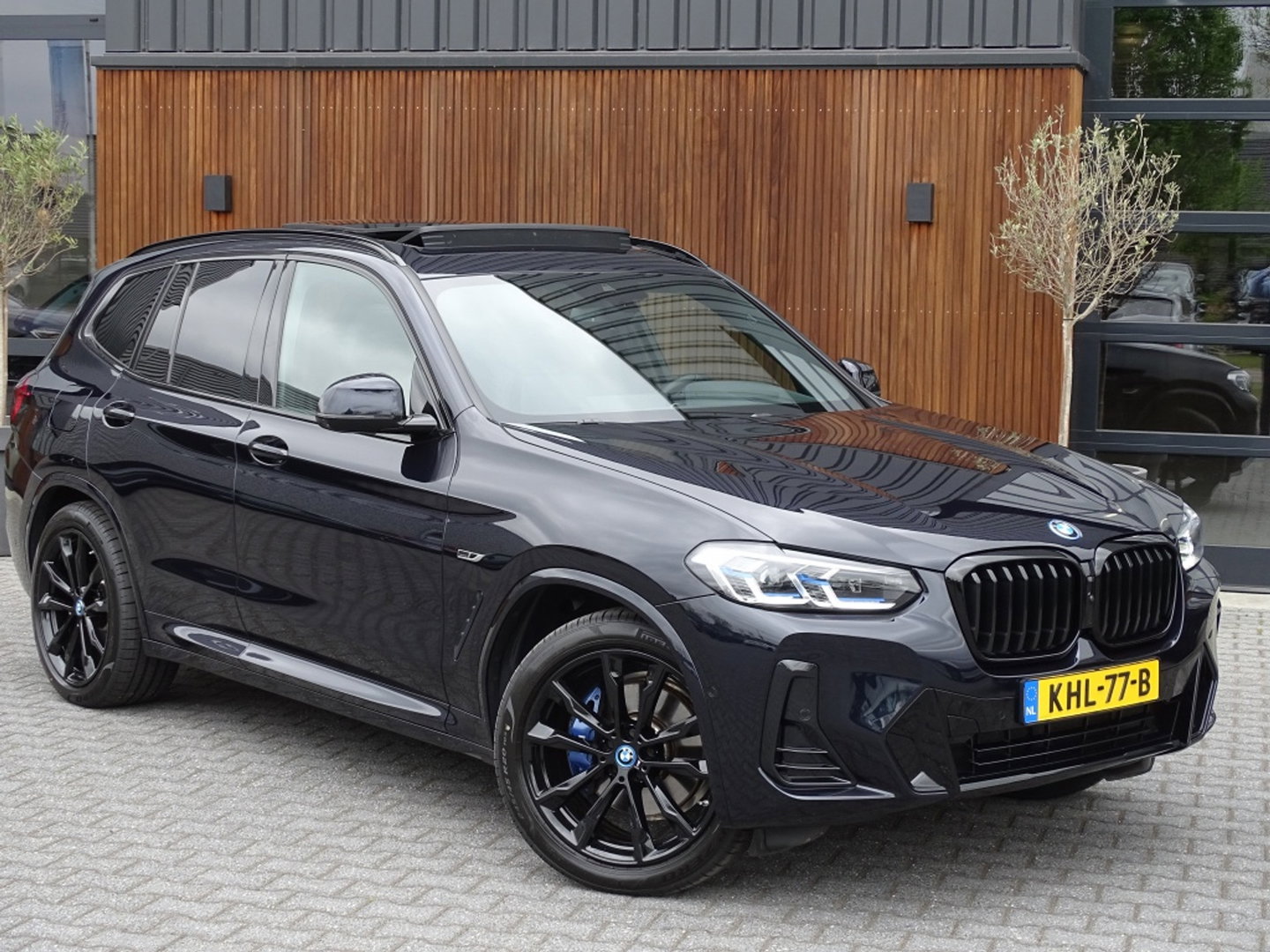 BMW X3 30e 292PK X-Drive M-Sport / Laser / pano / 360°